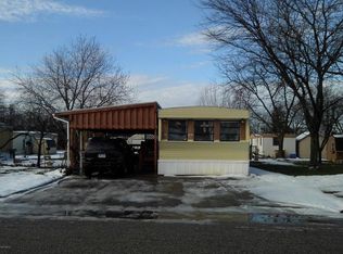 113 Robin Hood Rd, Fremont, MI 49412