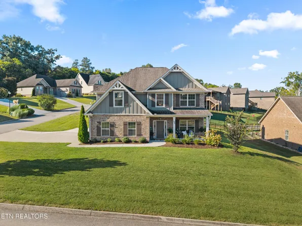 186 Dynasty Dr, Lenoir City, TN 37771