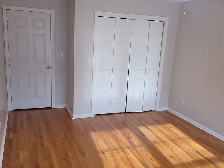 80 Swanson Ave — Photo 2