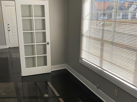 5th image of 1613 Park St