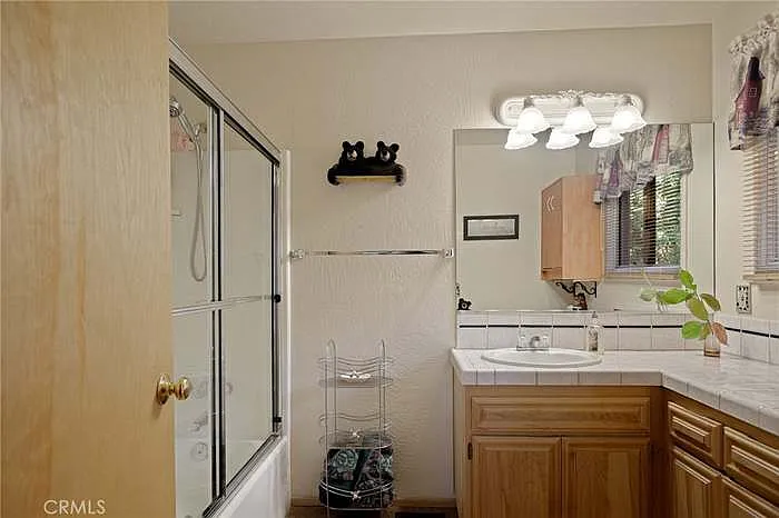 637 Crest Estates Ct — Photo 14
