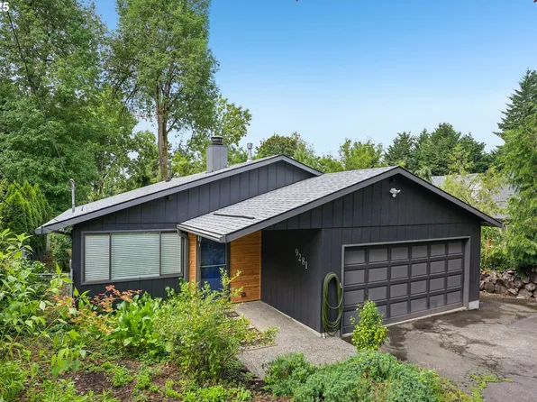 9281 SW Boones Ferry Rd, Portland, OR 97219