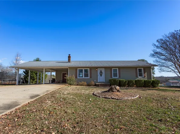 709 Poplar Springs Rd, Westminster, SC 29693