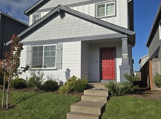 1446 McCallum Ln, Woodburn, OR 97071