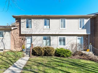 2082 La Mer Ln, Haslett, MI 48840