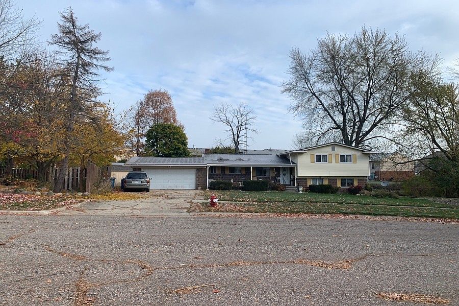 1st image of 620 Bedford Pl