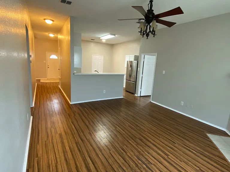 1108 Singletree Dr — Photo 4