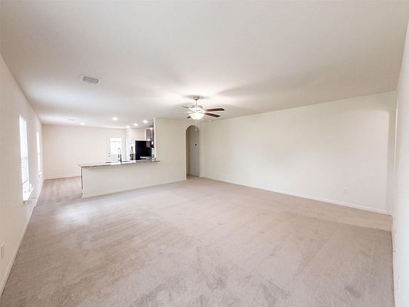 3rd image of 6115 El Oro Dr