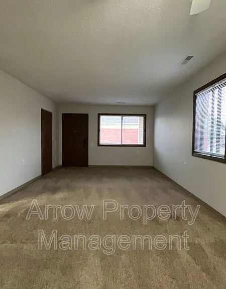 11141 N 137th St #61 — Photo 3