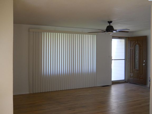 3rd image of 1310 Heffron St