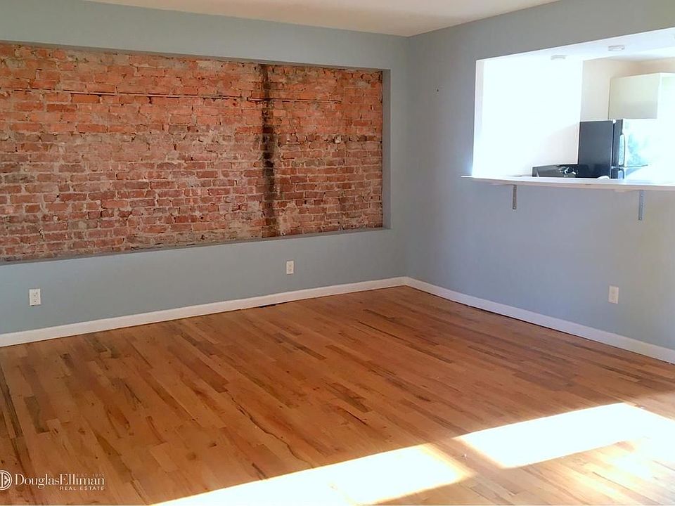 1st image of 111 Wolcott St #3