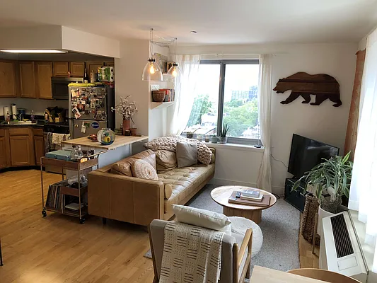 Rented by Compass | media 2