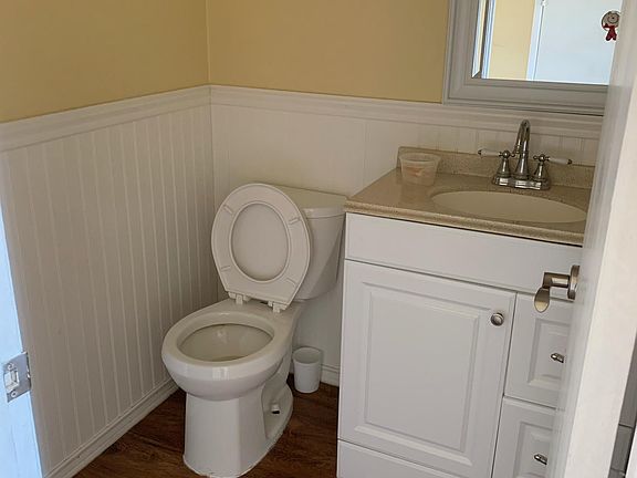 2nd image of 4542 Reyes Dr