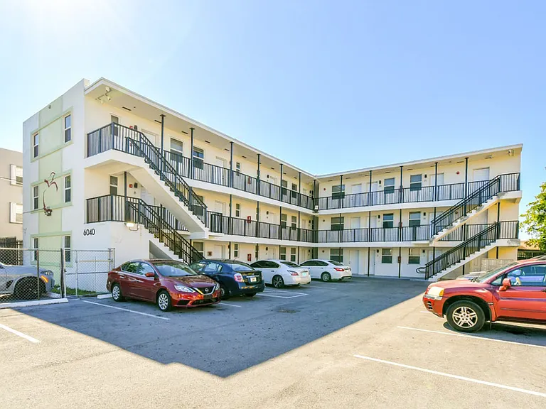 6040 NW 12th Ave #6 — Photo 11