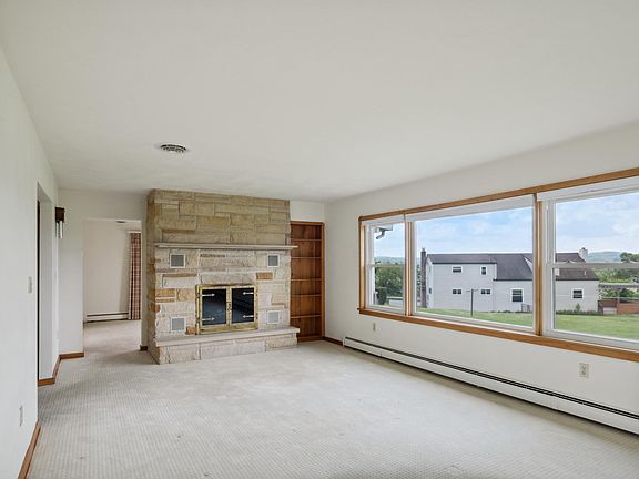 5th image of 605 Green Glen Dr
