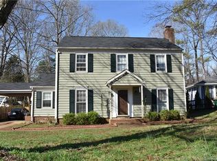 5014 Rivergreen Ln, Charlotte, NC 28227