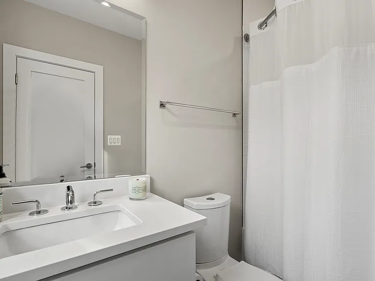 607 Slade Ct — Photo 31
