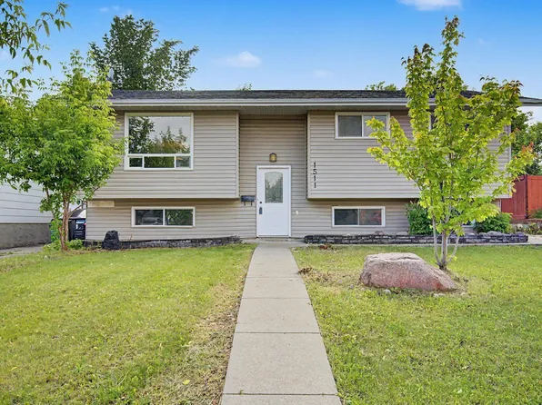 1511 75th St NW, Edmonton, AB T6K 3G2