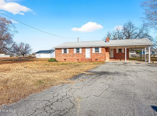 290 Cow Horn Road, Richlands, NC 28574