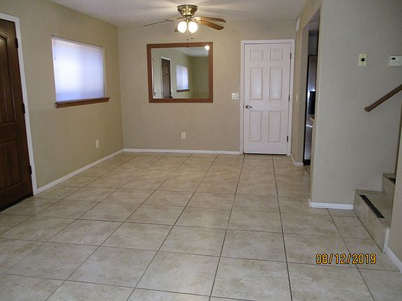 3rd image of 130 Canyon Circle Dr