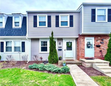 7392 Avon Dr, Mentor, OH, 44060