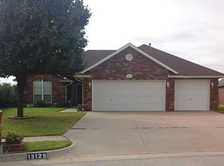 13129 Boxwood Ct, Oklahoma City, OK 73170