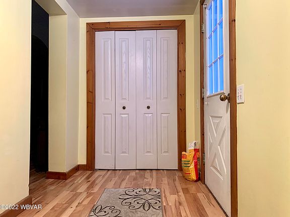 3rd image of 36 Hill St