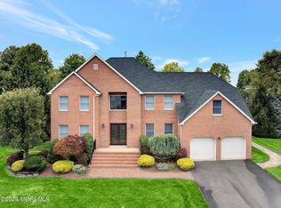 3 Drakes Hill Ct, Morganville, NJ 07751