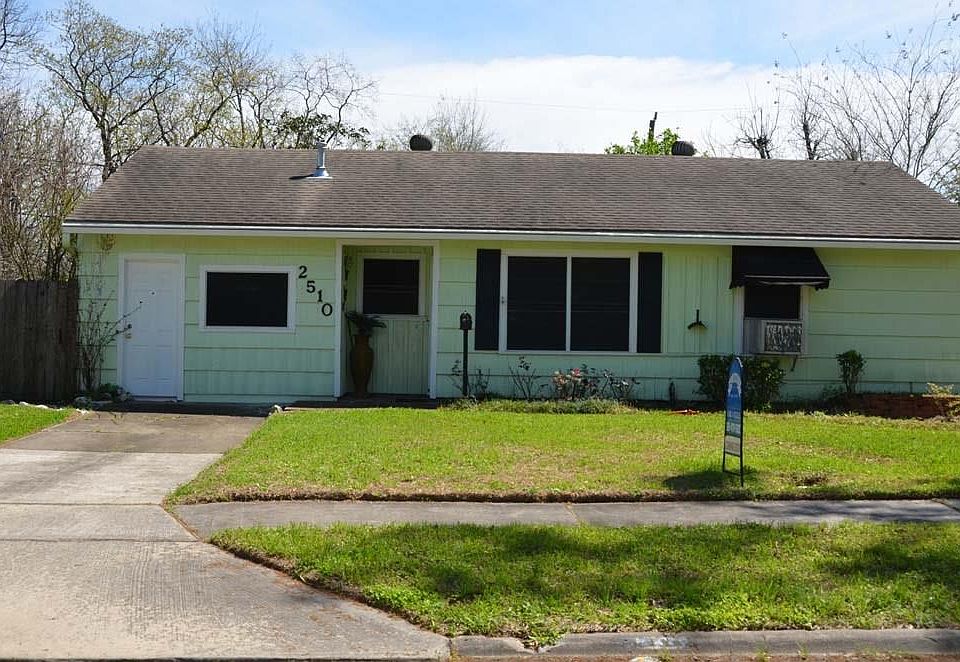 1st image of 2510 Pomona Dr