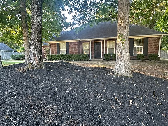 3rd image of 306 Tanner Dr