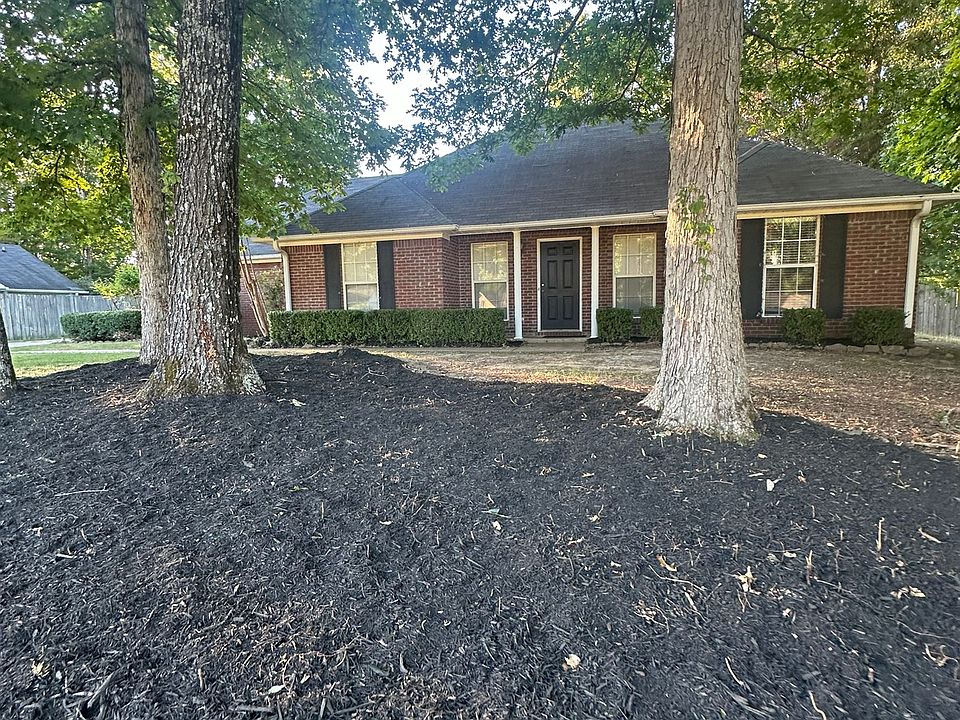 1st image of 306 Tanner Dr
