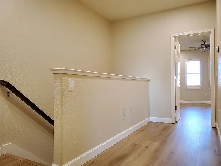 41 Esfahan Dr — Photo 6