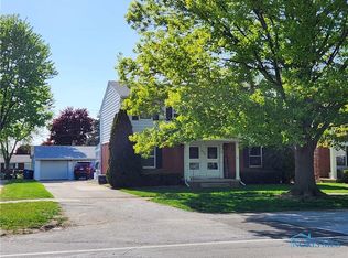 320 S Coy Rd, Oregon, OH 43616