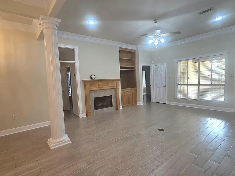 282 Allan Dr — Photo 10