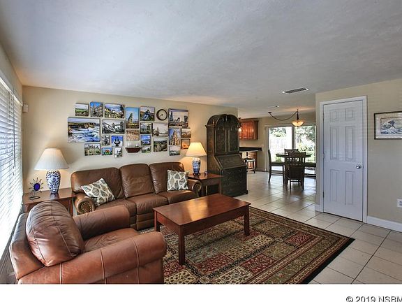 5th image of 828 E 13th Ave