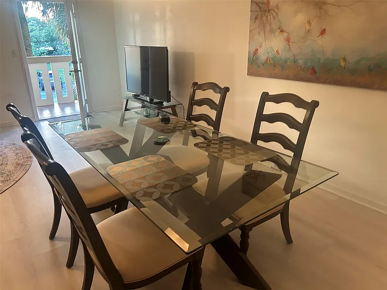 1902 Bermuda Cir #G2 — Photo 5