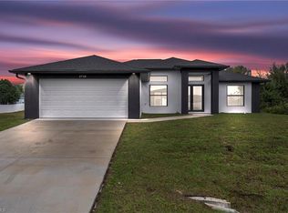 2718 30th St SW, Lehigh Acres, FL 33976