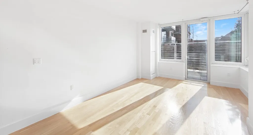 150 Fourth Avenue — Photo 3
