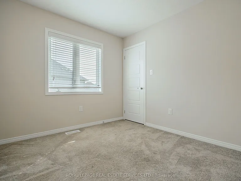 152 Munro Cir — Photo 35