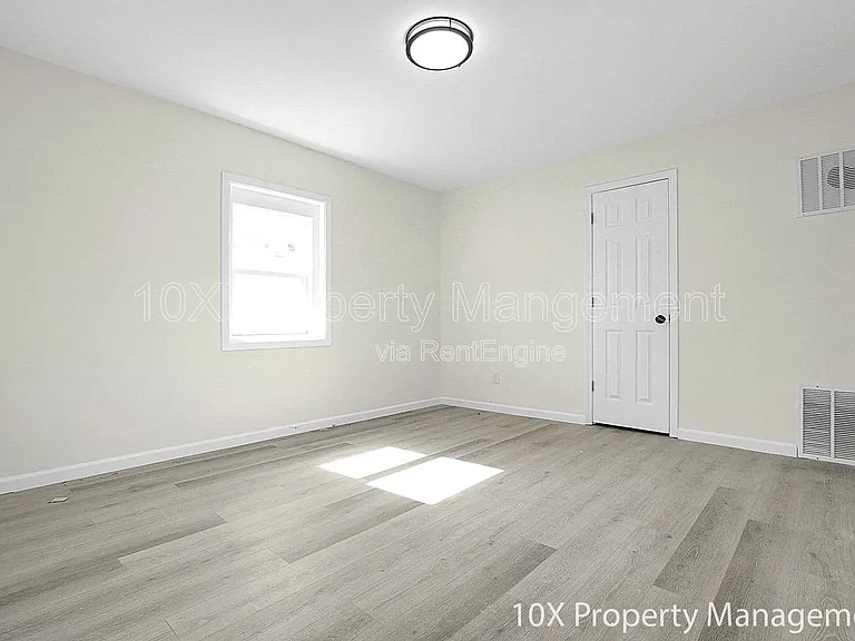 685 S Wheatland Ave — Photo 4