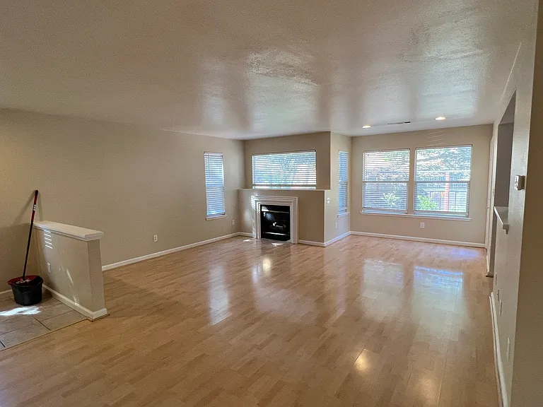 20000 Summercrest Dr — Photo 5