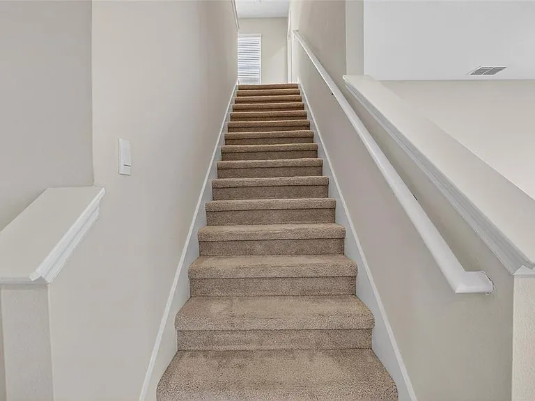 2546 Warren Acres Blvd — Photo 32