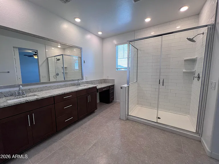 1165 E Thompson Way — Photo 22