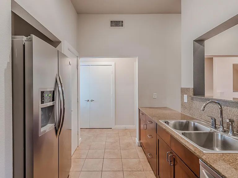 6927 Sumner St — Photo 15