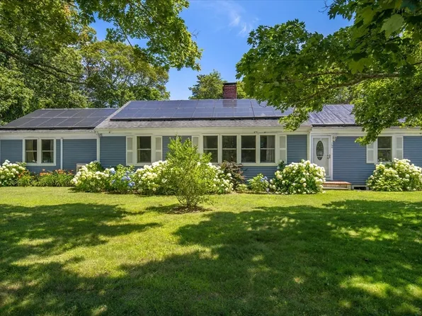 160 Lincoln Rd, Barnstable, MA 02630