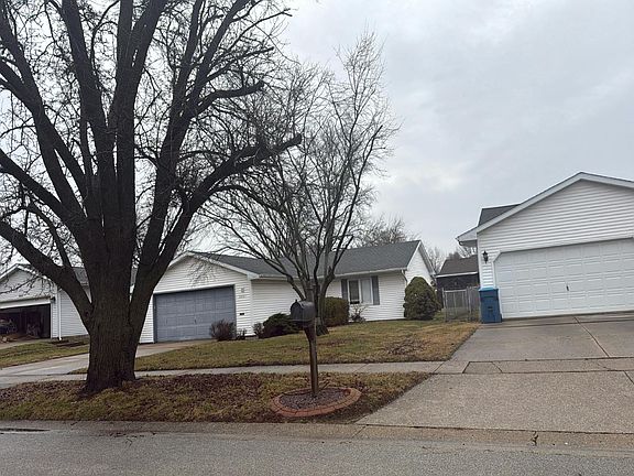 2nd image of 2921 Sutherland Rd