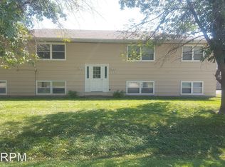 1251 Black Hawk Rd APT 2, Waterloo, IA 50701