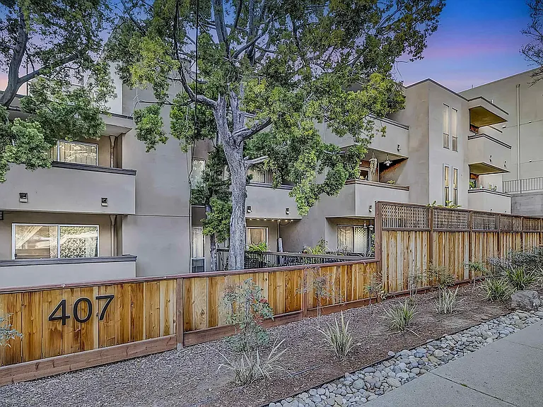 407 Orange St — Photo 1