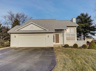 812 Iroquois Cir, Baraboo, WI 53913