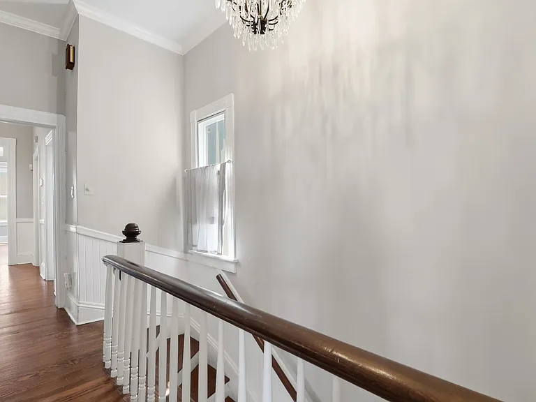 109 E Park Ave #B — Photo 5